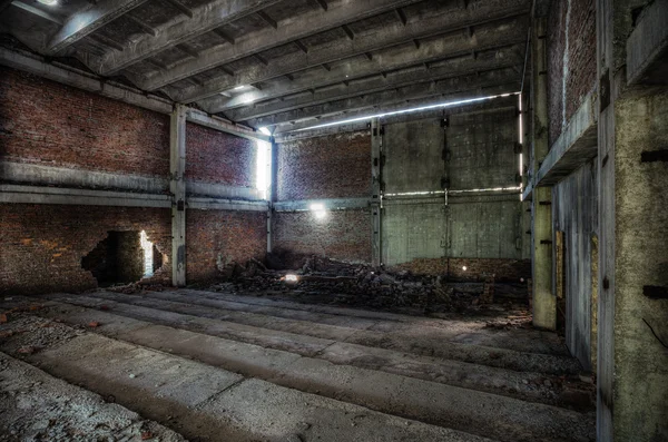 Antigo edifício abandonado — Fotografia de Stock