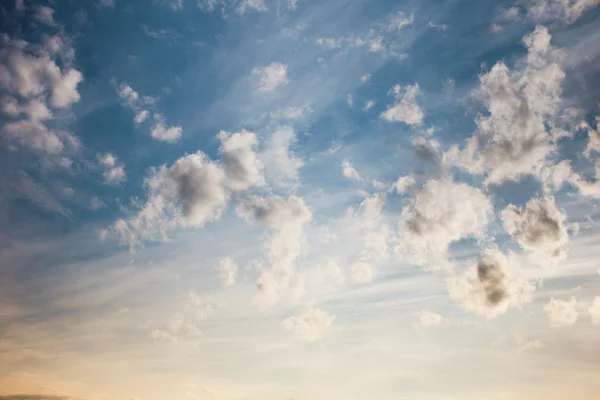 Tramonto, cielo e nuvole — Foto Stock