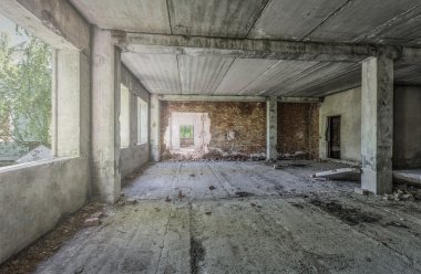 binayı terk edilmiş 