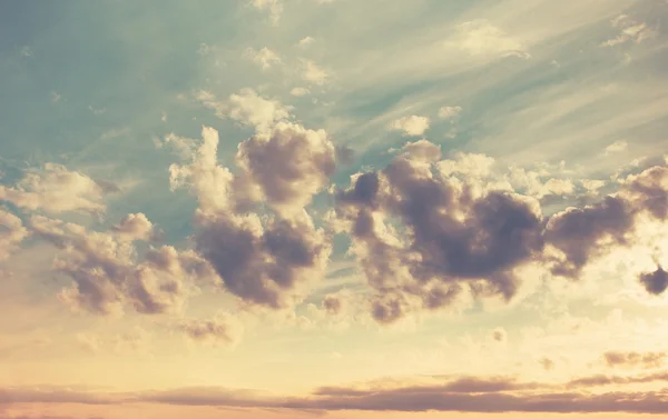 Zonsondergang, hemel en wolken — Stockfoto