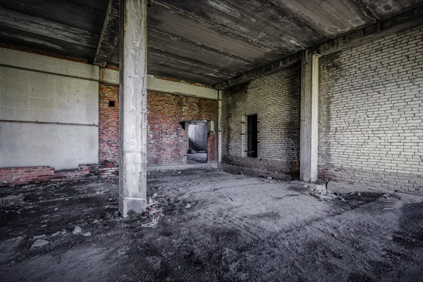 Antigo edifício abandonado — Fotografia de Stock