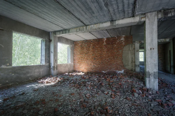 Antigo edifício abandonado — Fotografia de Stock