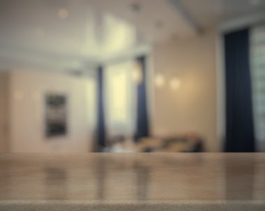 Mutfaktaki tahta masa.