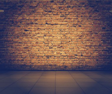 tuğla duvar ile iç