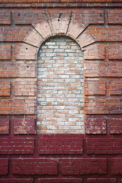 Αψίδα σε τοίχο από τούβλα — Φωτογραφία Αρχείου