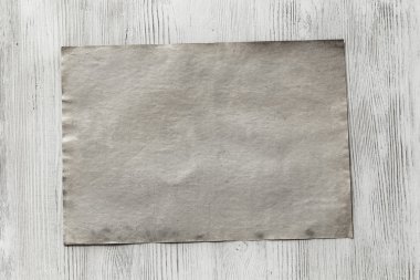 Kağıt ahşap zemin üzerinde