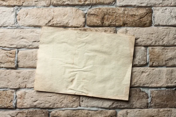 Paperi seinällä — kuvapankkivalokuva