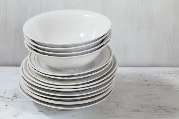 Stack of white plates — Stock Photo, Image