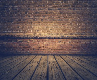 Tuğla duvarlı eski oda