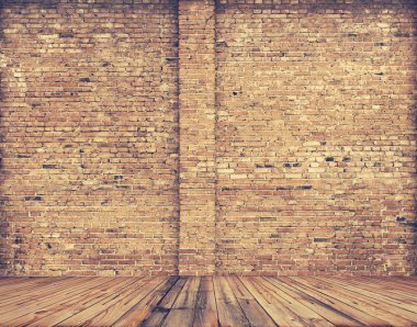 Tuğla duvarlı eski oda