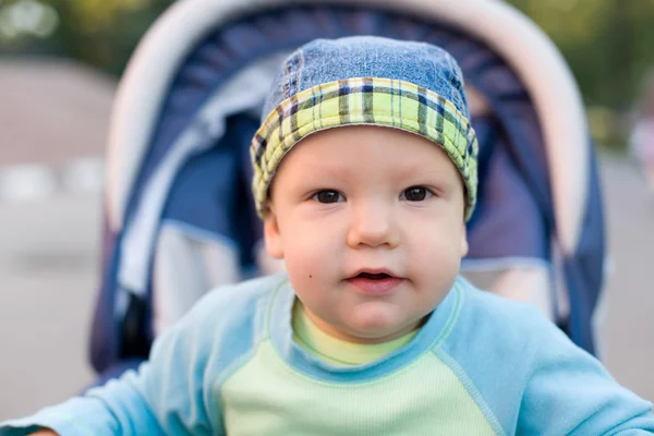 Baby in sitting stroller — Stock Photo, Image