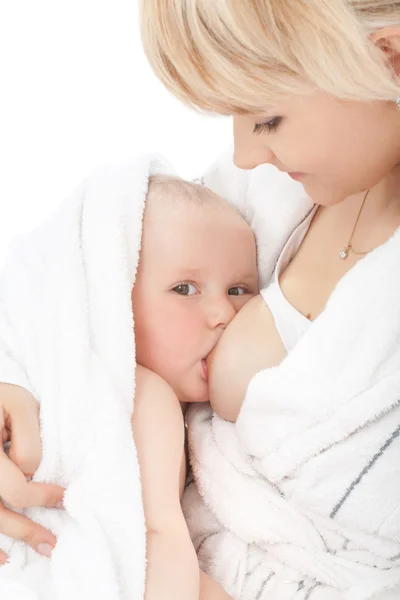 Madre allattamento al seno la sua bambina — Foto Stock