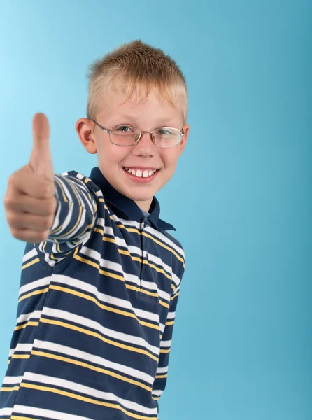 Smiling teenager show thumb up sign — Stock Photo, Image