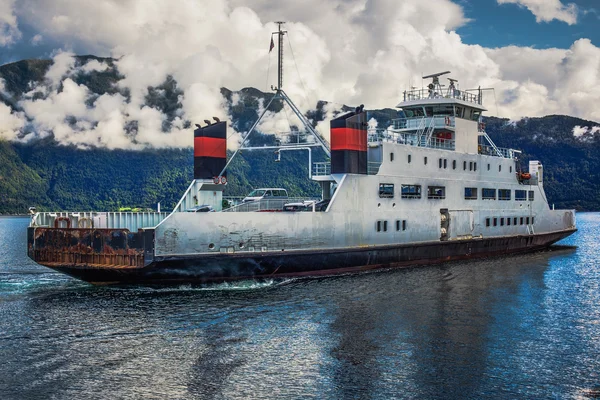 Ferry em Noruega — Fotografia de Stock