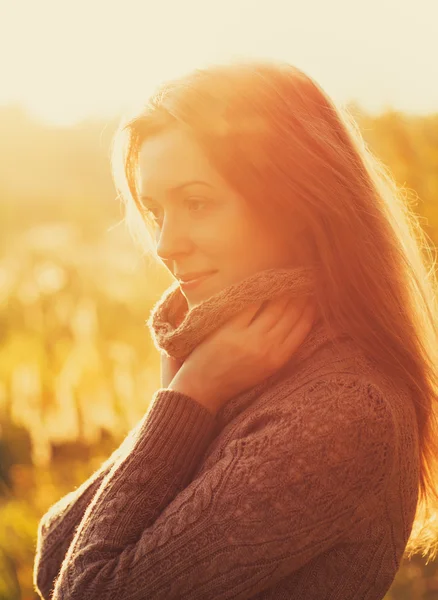 Retrato de mujer joven — Foto de Stock