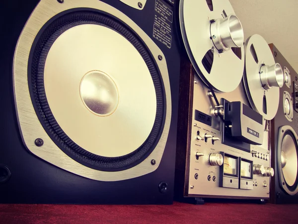 Analog stereo öppna hjul kassettdäck recorder vintage — Stockfoto