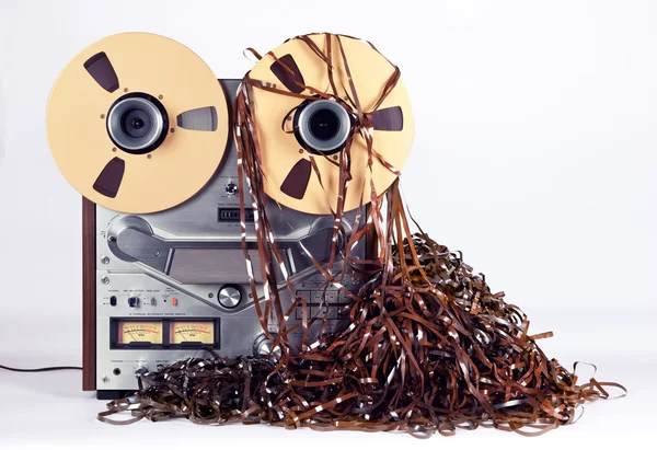 Open Reel Tape Deck Recorder Player with Messy Entangled Tape — Stock Photo, Image