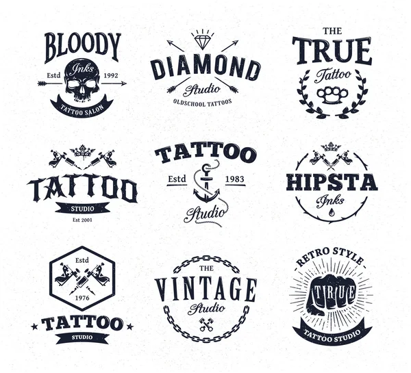 Emblemas de estúdio de tatuagem — Vetor de Stock