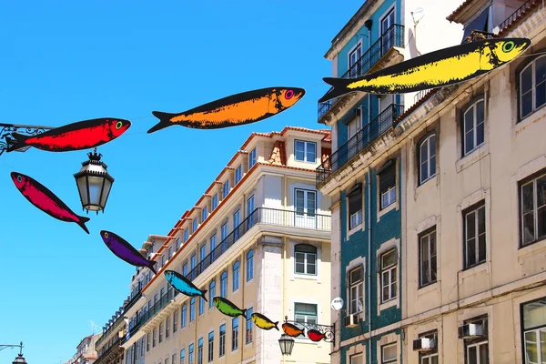 里斯本街头装饰着沙丁鱼 — 图库照片