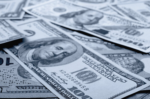 Наличные доллары США
.