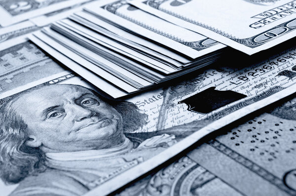 Наличные доллары США
.