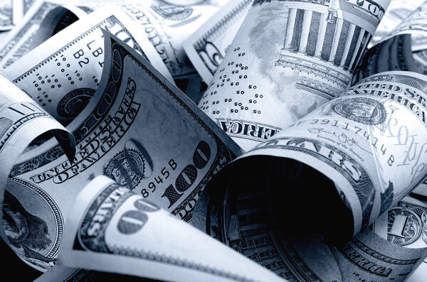 Наличные доллары США
.