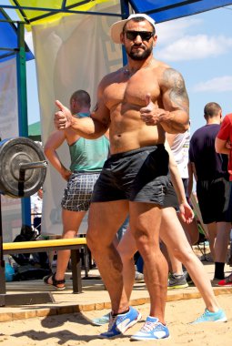 Cheboksary, Rusya - 16 Temmuz 2016: open Turnuvası bankta