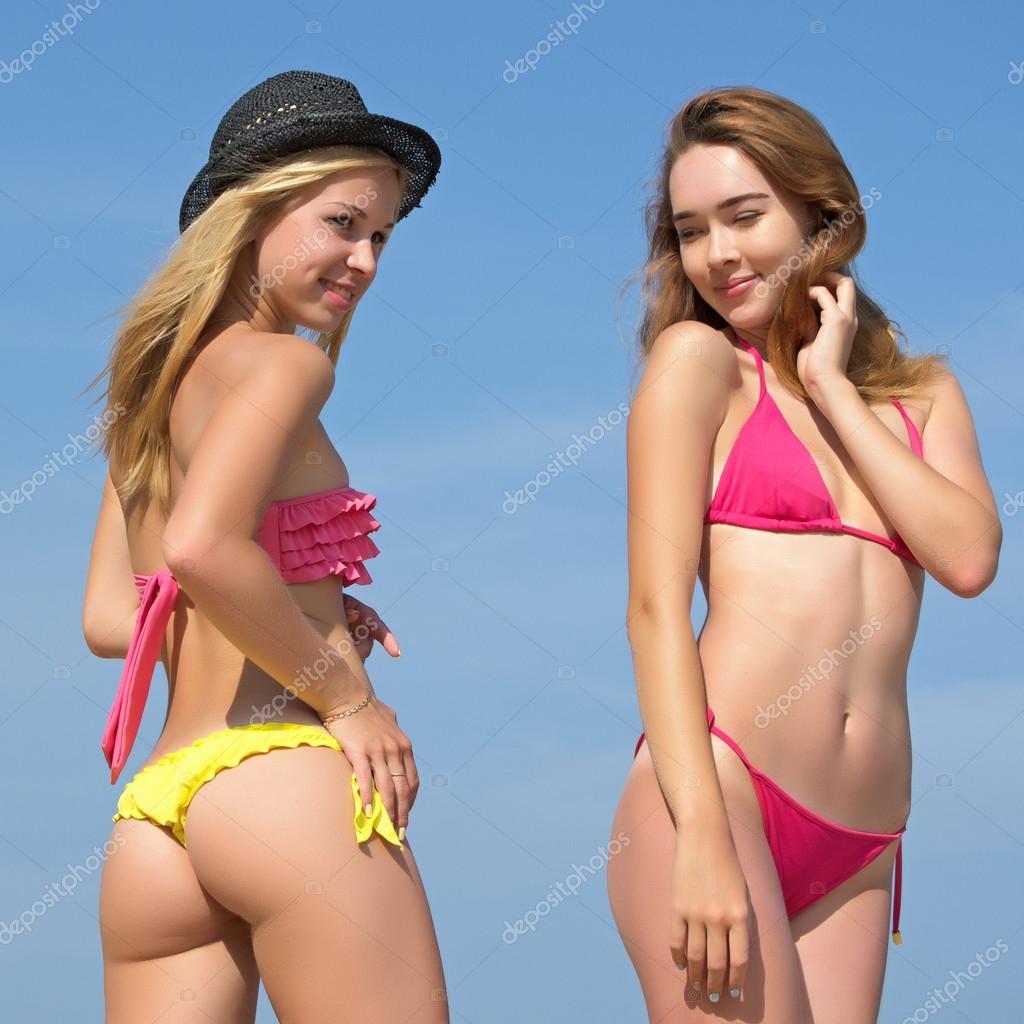 Hot girls in bikini