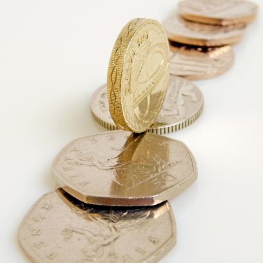 İngiliz Lirası ve peni.