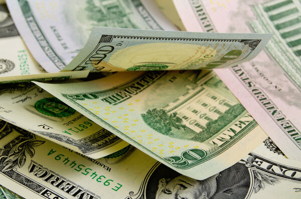 Наличные доллары США
.