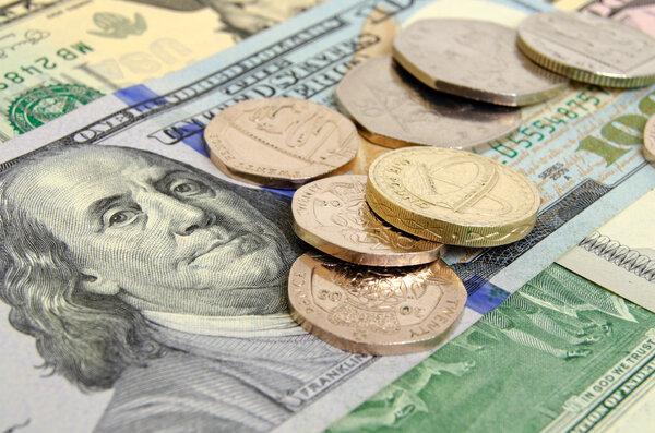 Британский фунт против доллара США
.