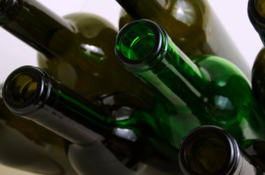 Cam şişeler endüstriyel kullanım için.