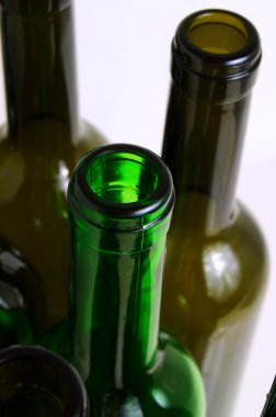 Cam şişeler endüstriyel kullanım için.