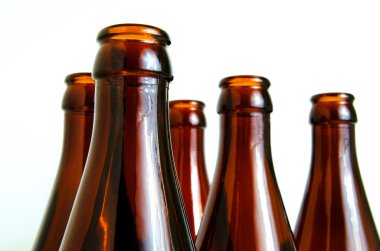 Cam şişeler endüstriyel kullanım için.