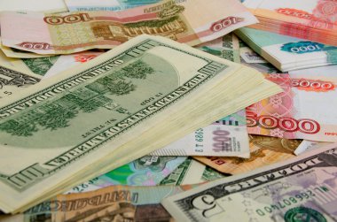 Rublesi dolarlık para spekülasyon.