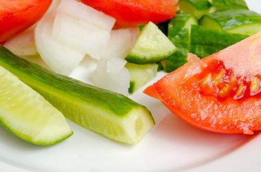 Domates ve salatalık - bir tarifi.