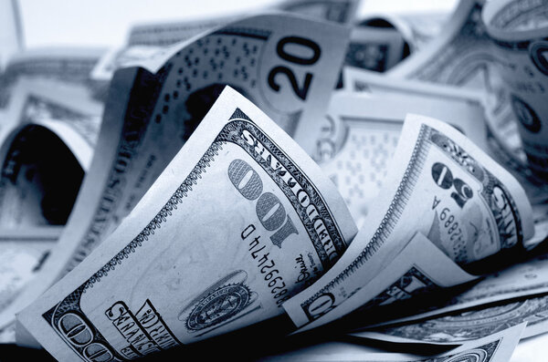 Наличные доллары США
.