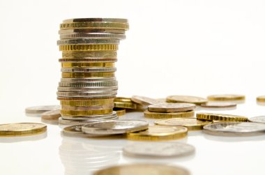 Finansal analizi ve tahminleri.