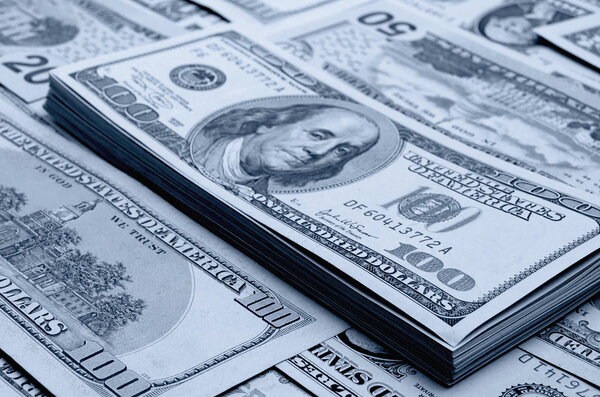 Наличные доллары США
.