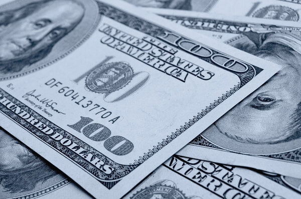 Наличные доллары США
.