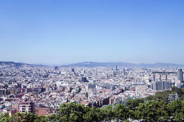 Barcelona görünümünden hava Montjuic hill — Stok fotoğraf