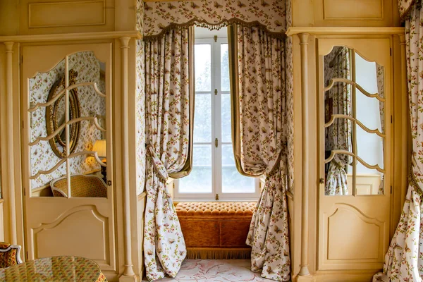 France Bordeaux May 2019 Luxurious Baroque Interior Chateau Mirambeau Luxury — Stock Photo, Image