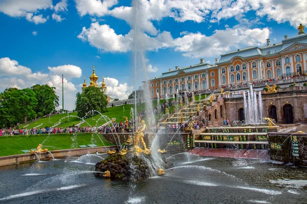 Russia Petersburg Peterhof July 2016 Grand Cascade Fountains Peterhof Palace — Stock Photo, Image