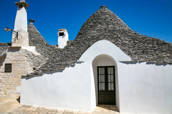 Trulli Talya Nın Alberobello Köyünde Yaşıyor Trullo Evi Konik Çatısı — Stok fotoğraf