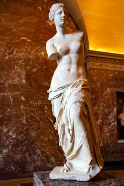  Fransa, Paris, Louvre, Mayıs 2015 - Milos Afrodit, daha çok bilinen adıyla Venus de Milo, 150-130 tarihli. İ.Ö. 1820 'de Milos adasında bulundu..