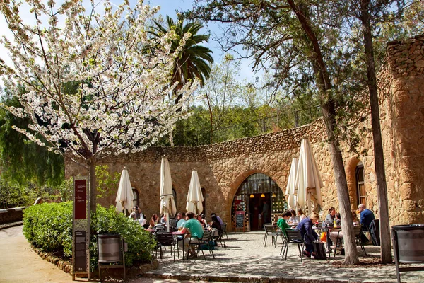 Spain Barcelona March 2021 People Dine Drink Coffee Open Veranda — Stock Photo, Image