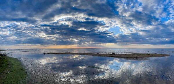 Panorama Warm Gulf Riga Baltic Sea Background Cumulus Clouds Sunset — Stock Photo, Image