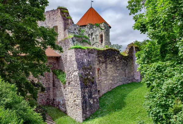 Pevnostní Zdi Starobylého Hradu Městě Cesis Lotyšsku — Stock fotografie