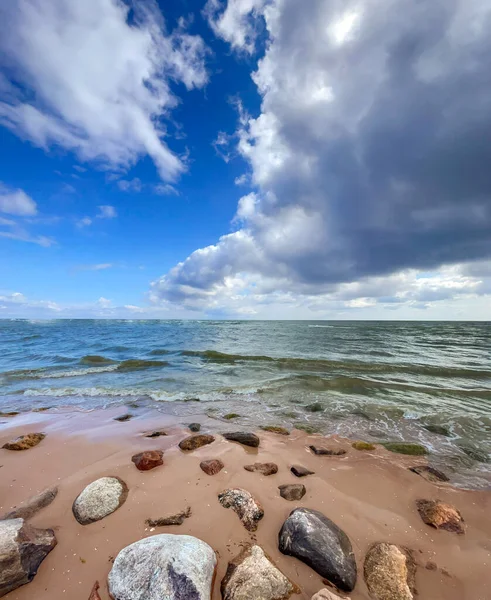 Paisagem Incomum Praia Kaltene Costa Mar Báltico Formada Por Grandes — Fotografia de Stock