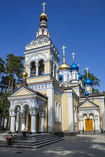 Church Our Lady Kazan Mother God Blue Gold Domes Dzintari — Stock Photo, Image